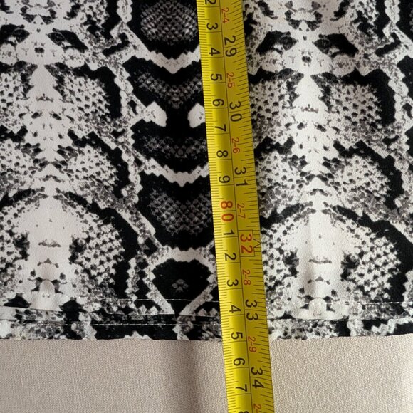 Express Women's Chiffon Snakeskin Print Balloon Sleeve Mini Dress Size XSmall - Picture 9 of 10